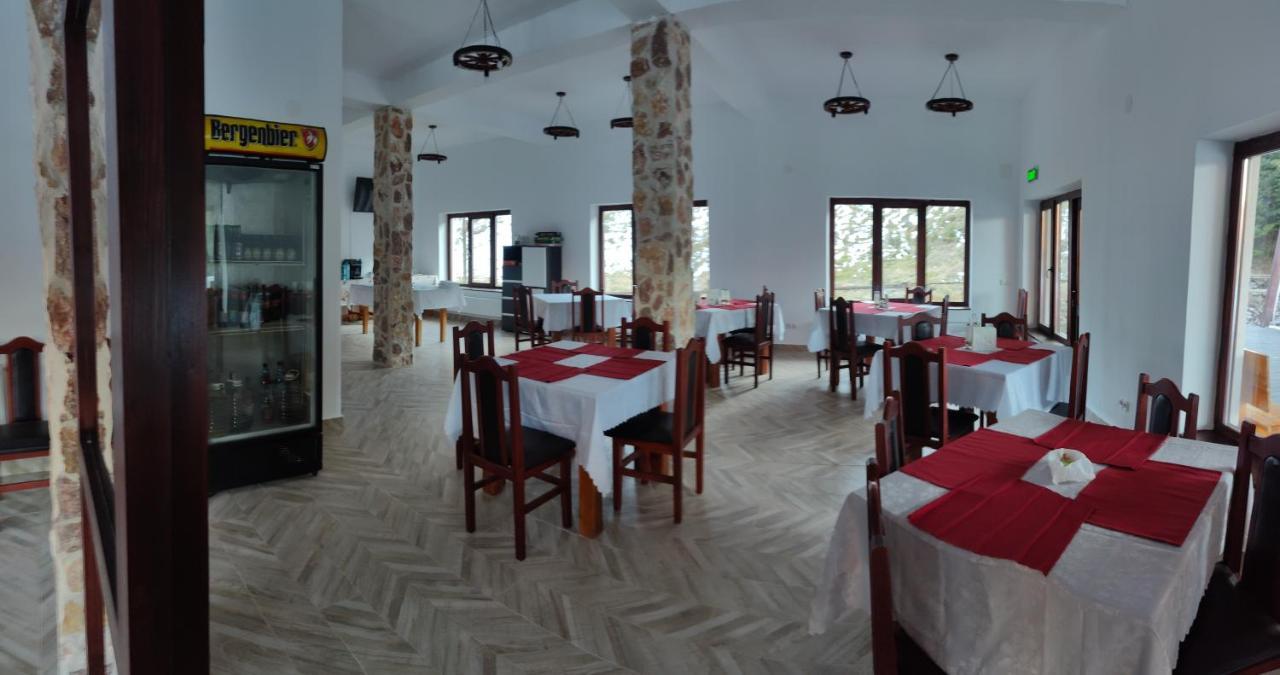 Pensiunea Trei Brazi Arieseni Exterior photo